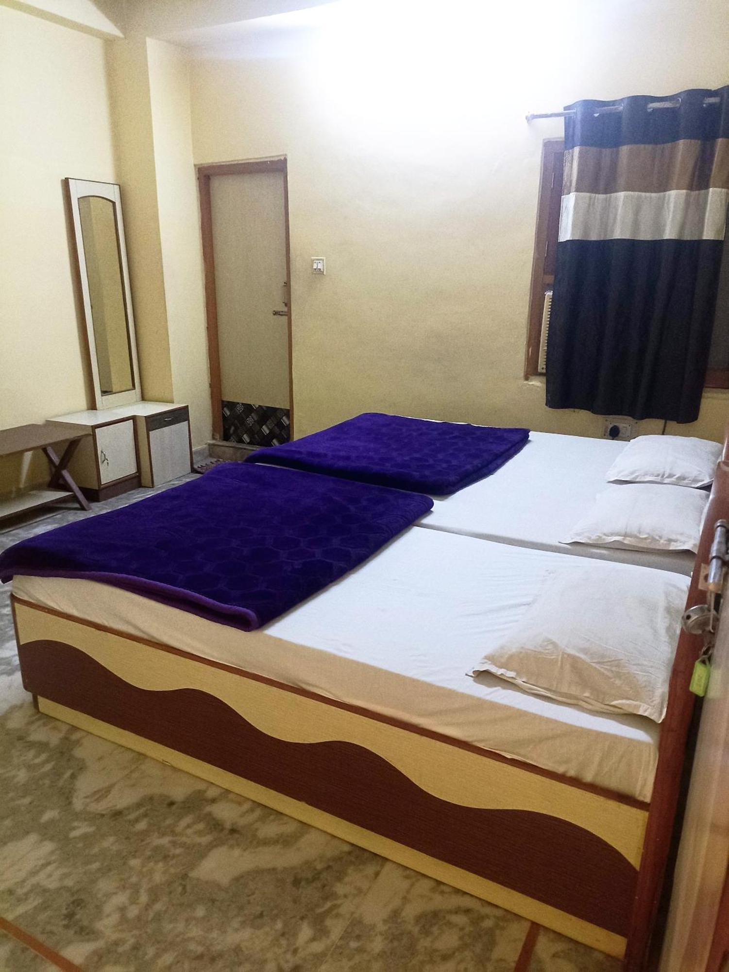 Hotel Shreeji Arpan Nāthdwāra Pokój zdjęcie