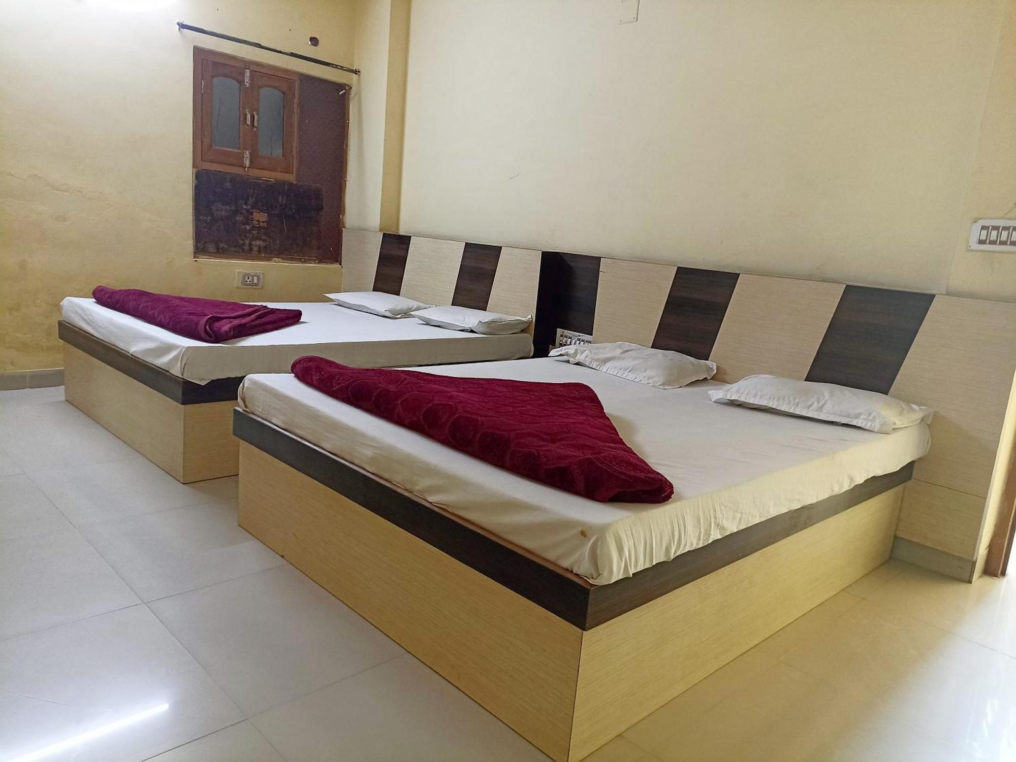 Hotel Shreeji Arpan Nāthdwāra Pokój zdjęcie